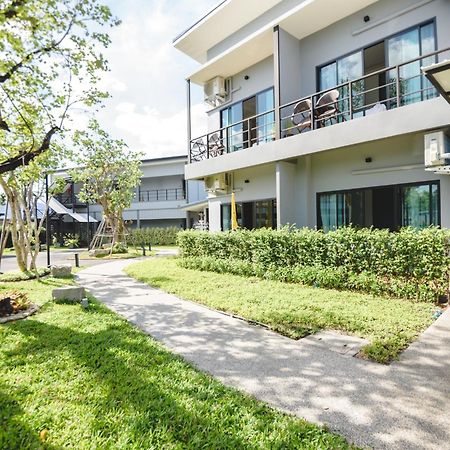 Phuengluang Riverside Hotel Chanthaburi Exterior foto